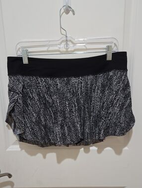 lululemon athletica Black & White Patterned Running Skirt
